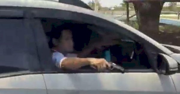 Viral Pria Tembak Ban Mobil Pengendara Lain gegara Jengkel Tak Bisa Nyalip di Demak