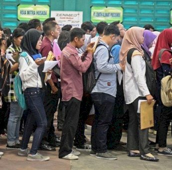 IMF: Tingkat Pengangguran Indonesia Tertinggi di ASEAN