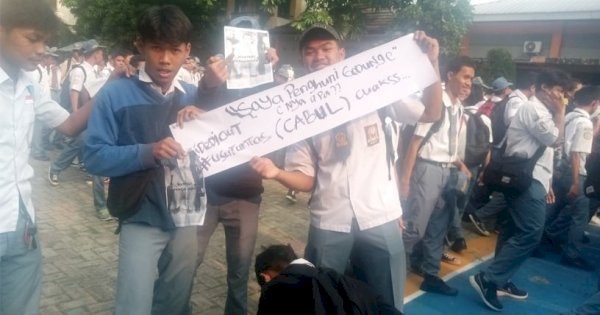 Guru Cabul Raih Penghargaan di Tangsel, Ratusan Siswa Geruduk Sekolah Gelar Demo