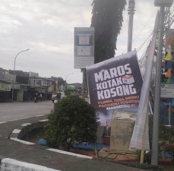 Ramai Baliho Ajakan Coblos Kotak Kosong di Pilkada Maros