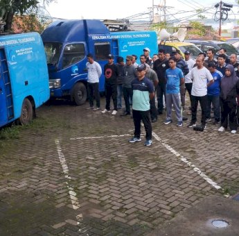 Gelar Apel Perdana dan Kerja Bakti Awal Tahun 2025, Kadis Kominfo Parepare Pesan Jaga Kekompakan