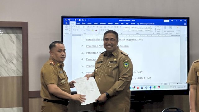 Bupati Maros Serahkan DPA 2025, Anggaran Pendidikan Dan Kesehatan Tertinggi