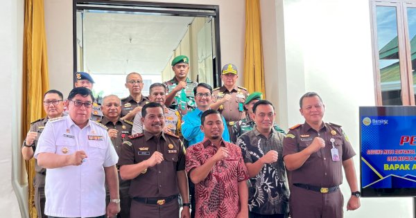 Hadiri Peresmian Mess dan Graha Adhyaksa, Pj Walikota Parepare Harap Pelayanan Hukum