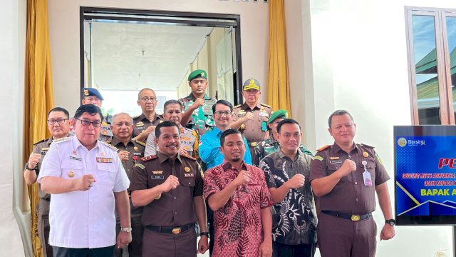 Hadiri Peresmian Mess dan Graha Adhyaksa, Pj Walikota Parepare Harap Pelayanan Hukum