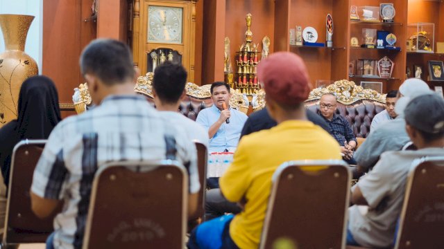 Beri Solusi Cepat, Bupati Bantaeng Uji Nurdin Terima Warga Terdampak KIBA