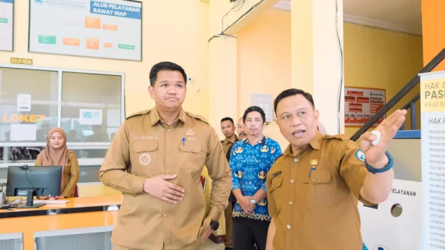 Sidak Rumah Sakit, Bupati Bantaeng Uji Nurdin Cek Absensi dan Pelayanan Pegawai