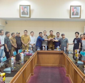 Bupati Uji Nurdin Berhasil Mediasi PT Huadi dengan Serikat Buruh SBIPE
