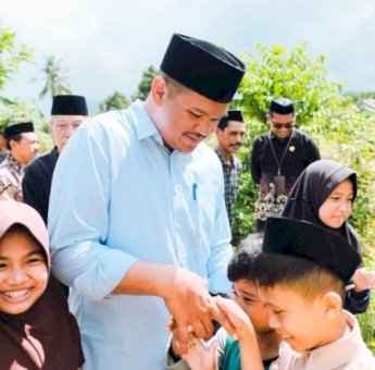 Uji Nurdin Larang Sekolah Tentukan Pembelian Seragam