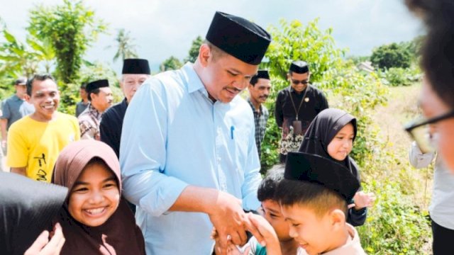 Uji Nurdin Larang Sekolah Tentukan Pembelian Seragam