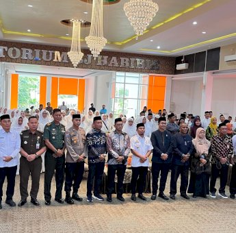 Buka Manasik Haji Tahun 2025, Walikota Parepare Pesankan CJH Fokus Beribadah