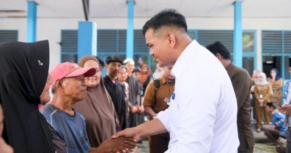 *Bupati Bantaeng Serahkan Bantuan Langsung Tunai Kepada Warga Penerima Manfaat